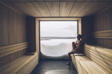 Instant de détente dans le sauna