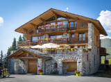 Façade sud du chalet l'Ourson à La Rosière