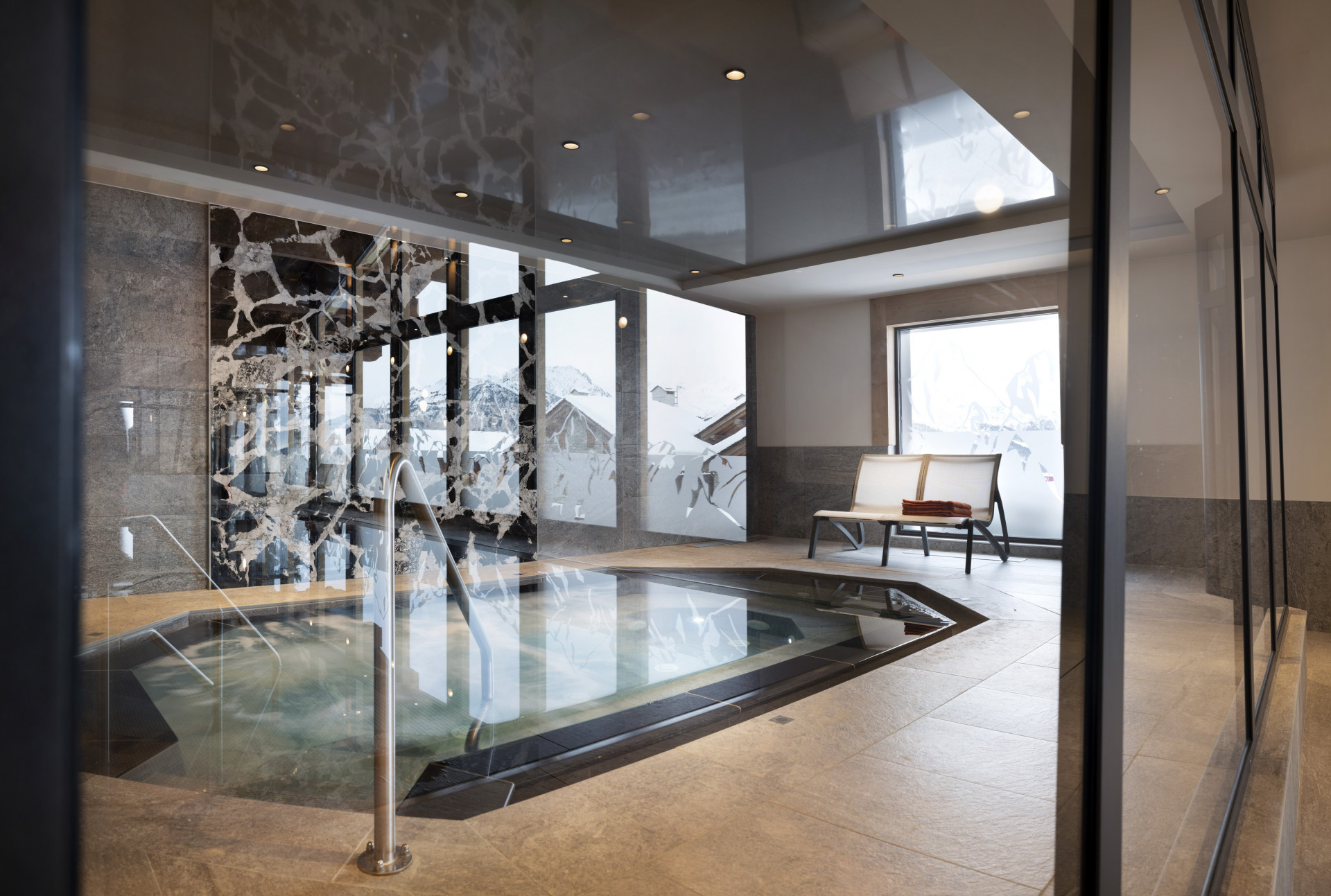 Jacuzzi Jacuzzi