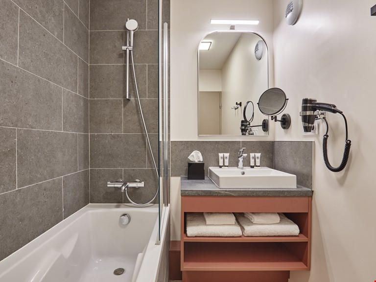salle de bain hôtel écrin blanc la rosière salle de bain hôtel écrin blanc la rosière
