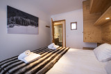chambre-1-appartement-mouflon-RIT009-residence-miravidi-la-rosiere-vue-2