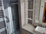 salle-de-douche-2-appartement-alp13-residence-les-alpages-la-rosiere-vue-1