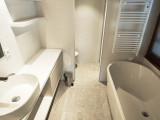Salle de bain 1, Appartement ALP13, Résidence Les Alpages, La Rosière, vue 2
