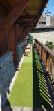 balcon-chalet-le-monteil-a-la-combaz-montvalezan