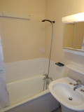 salle-de-bain-studio-cabine-ALP32-la-rosiere