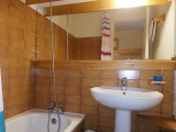 Salle de bain, Appartement BEL405, Le Belvédère, La Rosière, vue 2