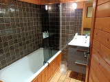 Salle de bain dans la chambre, Appartement rez-de-jardin, Chalet Les Myriades, La Rosière