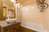 Salle de bain, Appartement APT6A8CONF, Chalet le Refuge, La Rosière