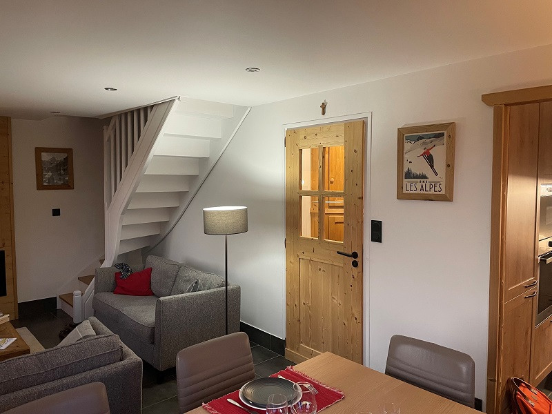 Séjour, Appartement Les Mélèzes, Chalet Les Airelles, La Rosière, vue 3