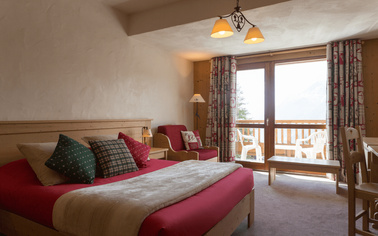 Room 519742-1219182