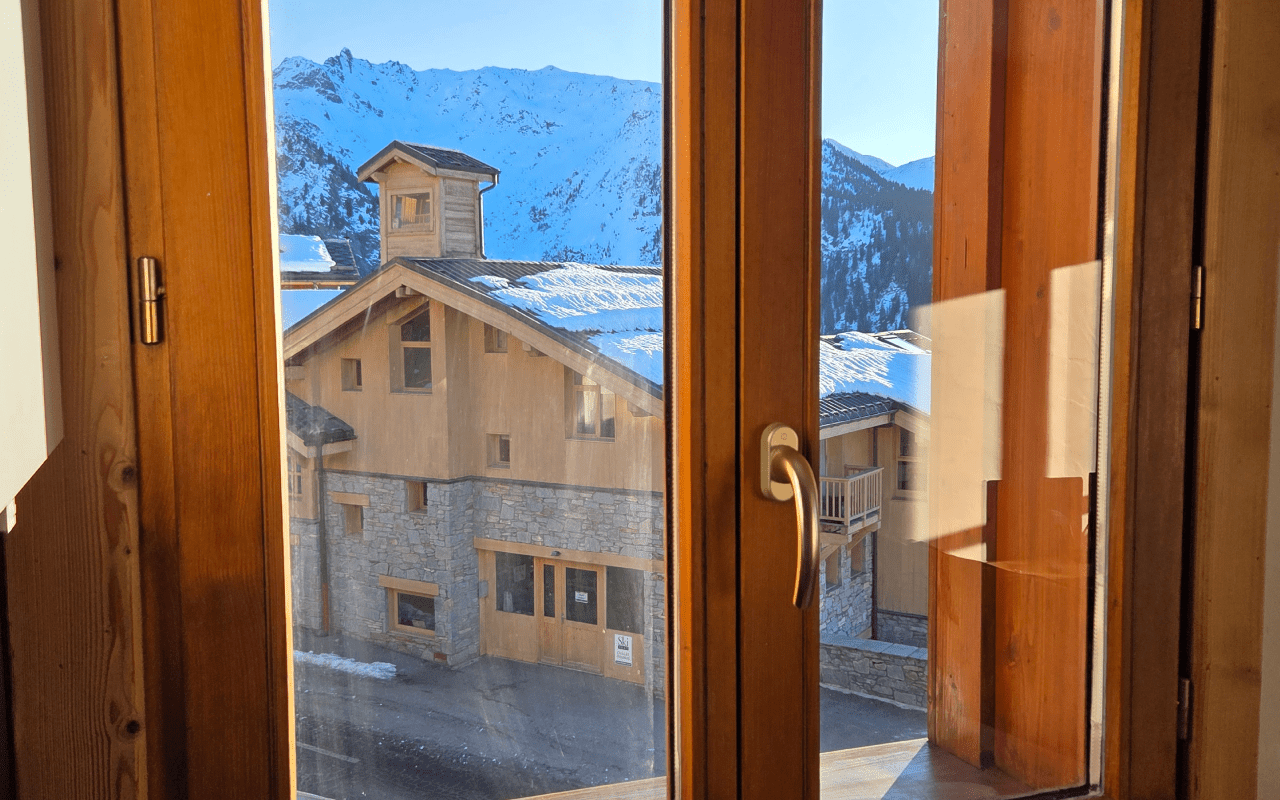 Room 519742-1219182 Room 519742-1219182