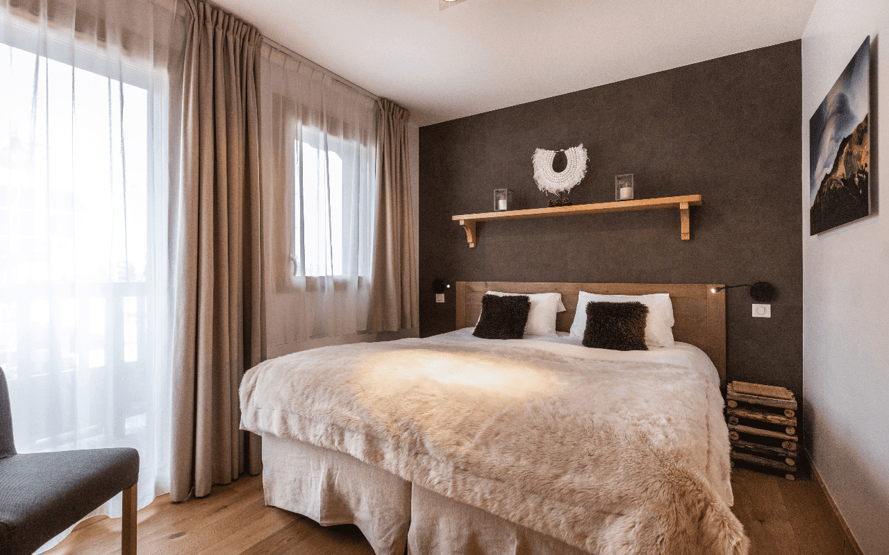 Room 202913-551717 Room 202913-551717