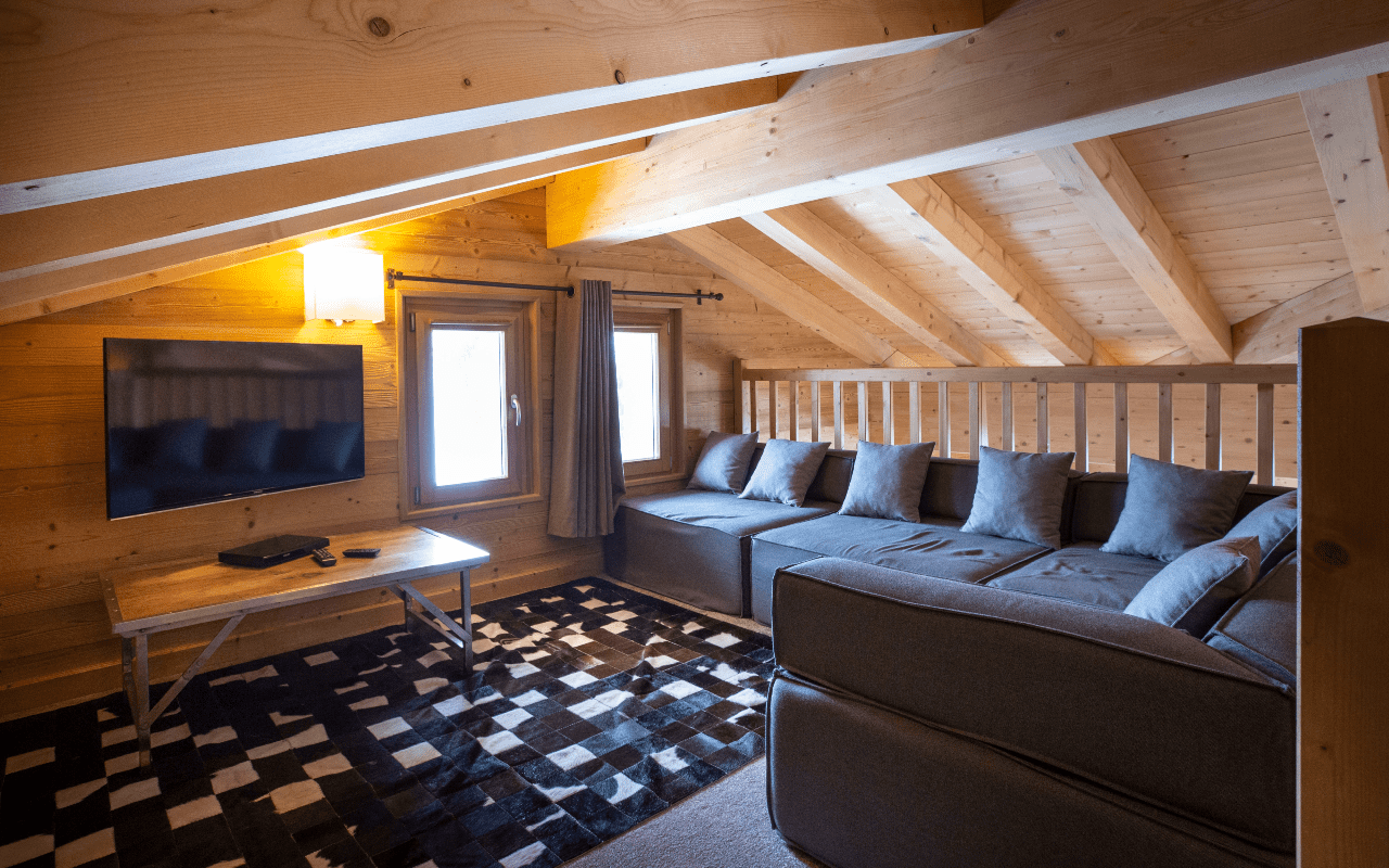 Room 202759-551319 Room 202759-551319