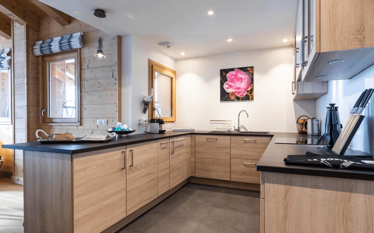 Room 202756-551314 Room 202756-551314