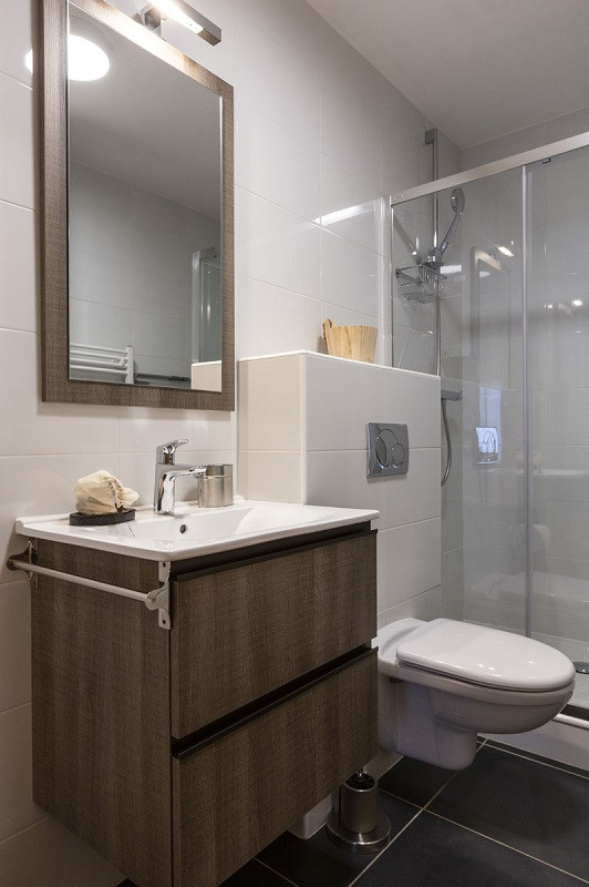 salle-de-bain-1-appartement-mouflon-RIT009-residence-miravidi-la-rosiere