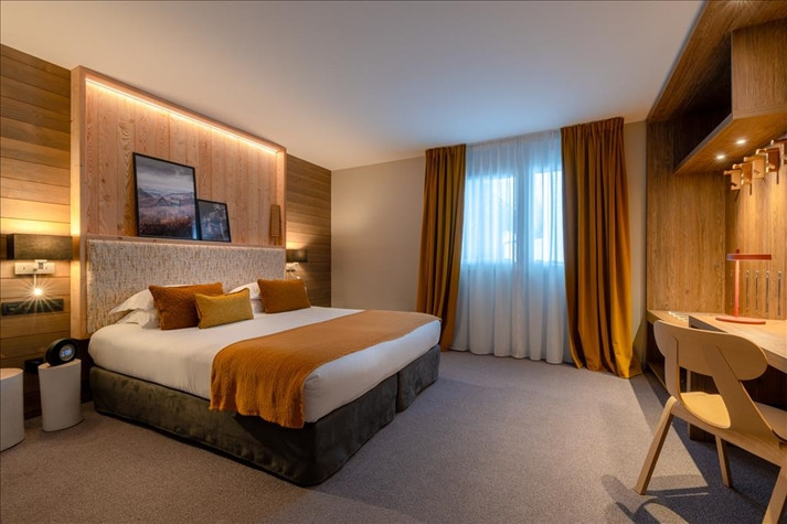 Photo 2 Photo 2