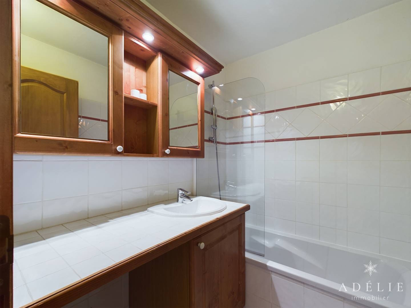 _clients_227370002_photos_26k_3608676