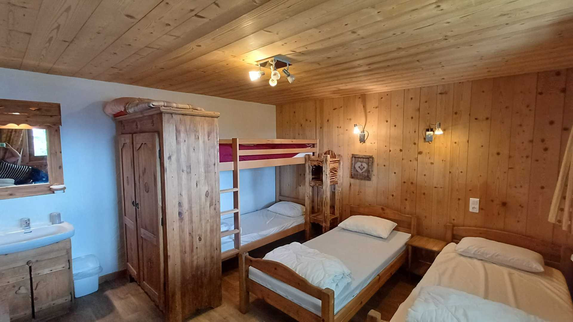 _larosiere-immobilier_lv_images__lot_0000071084_04_4535687 _larosiere-immobilier_lv_images__lot_0000071084_04_4535687