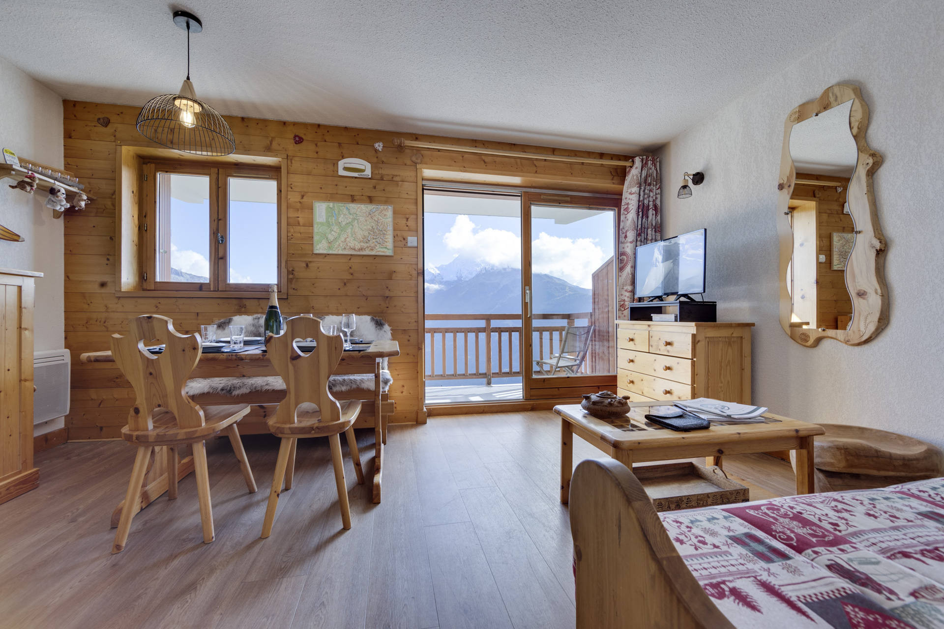 _lv_images__lot_0075553726_02_4175783