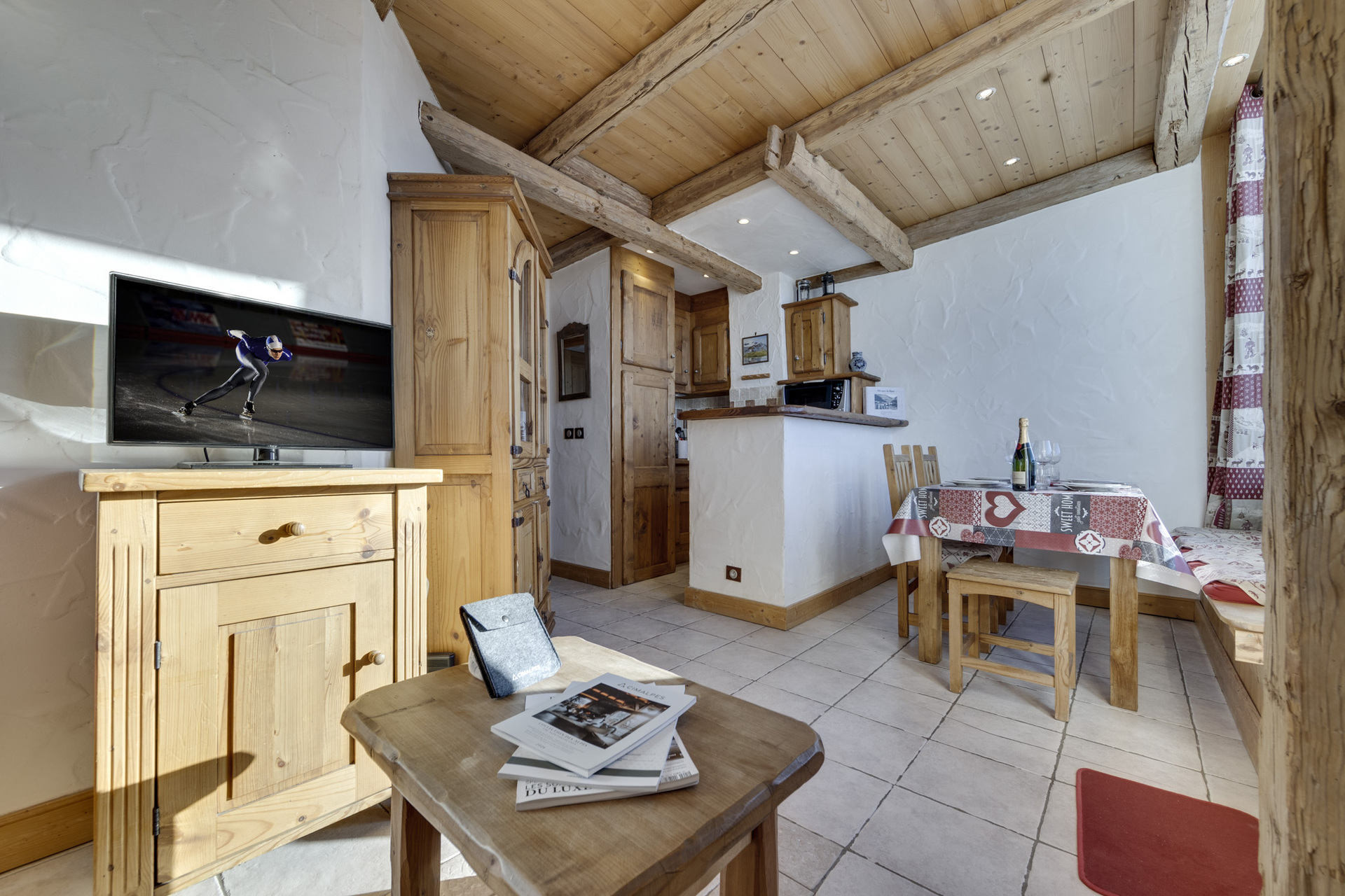 _lv_images__lot_0075553783_03_4111756