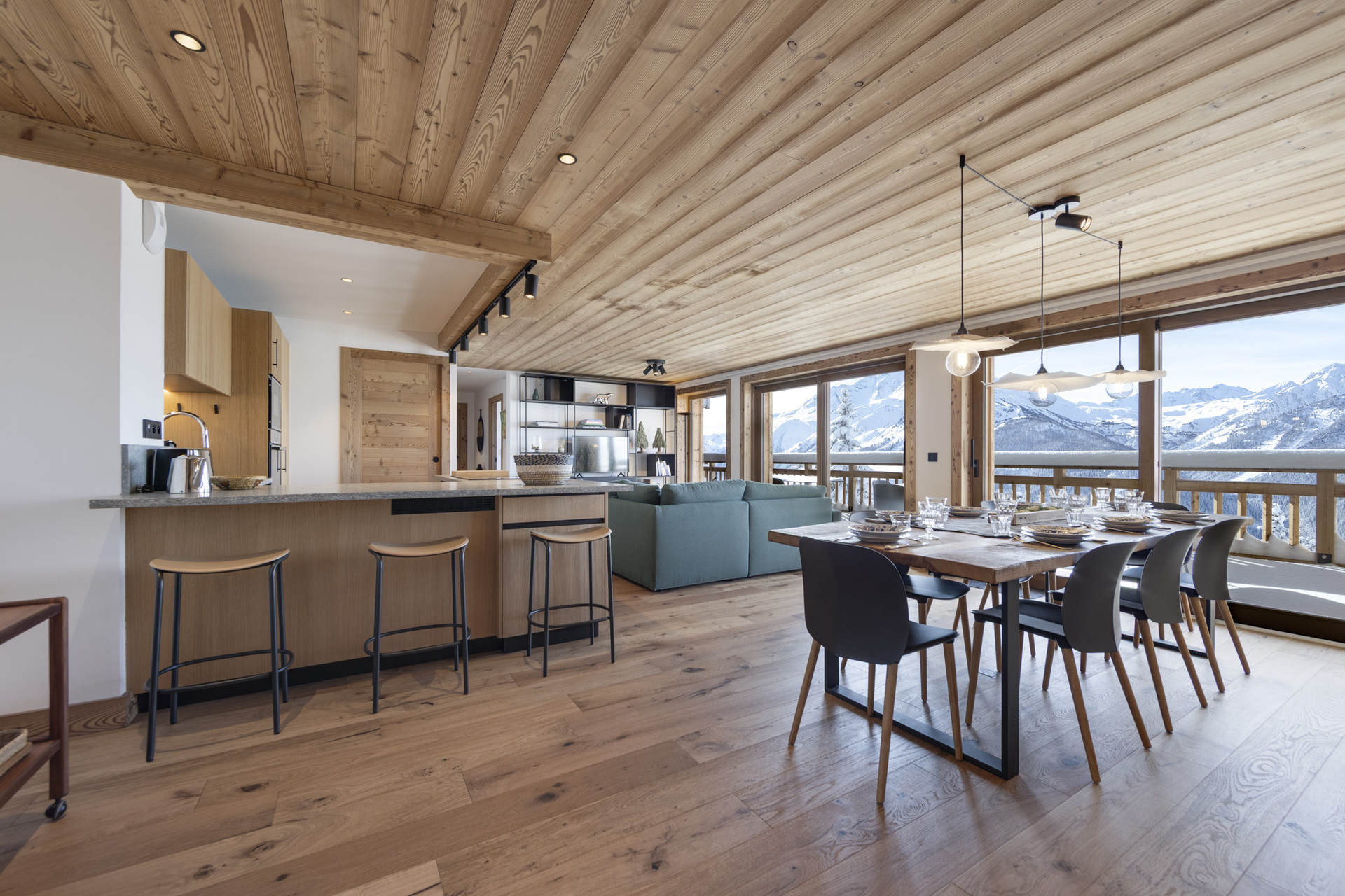 _lv_images__lot_0075554104_01_4525945