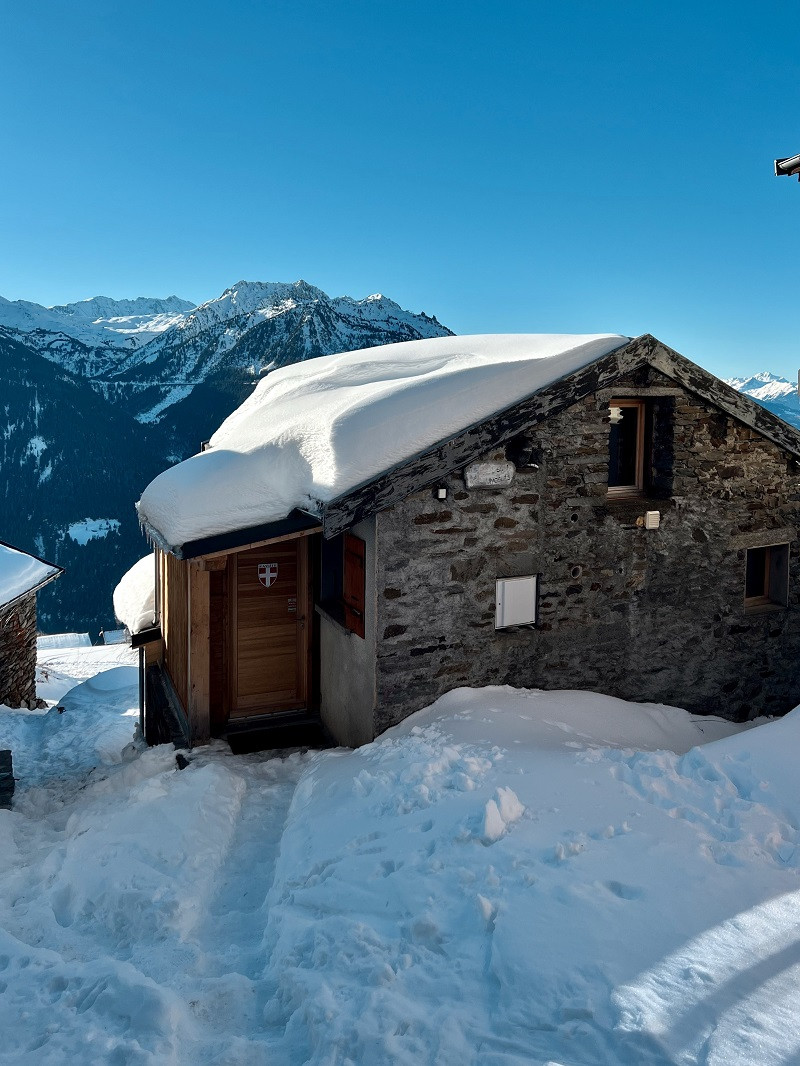chalet-ext-3759199