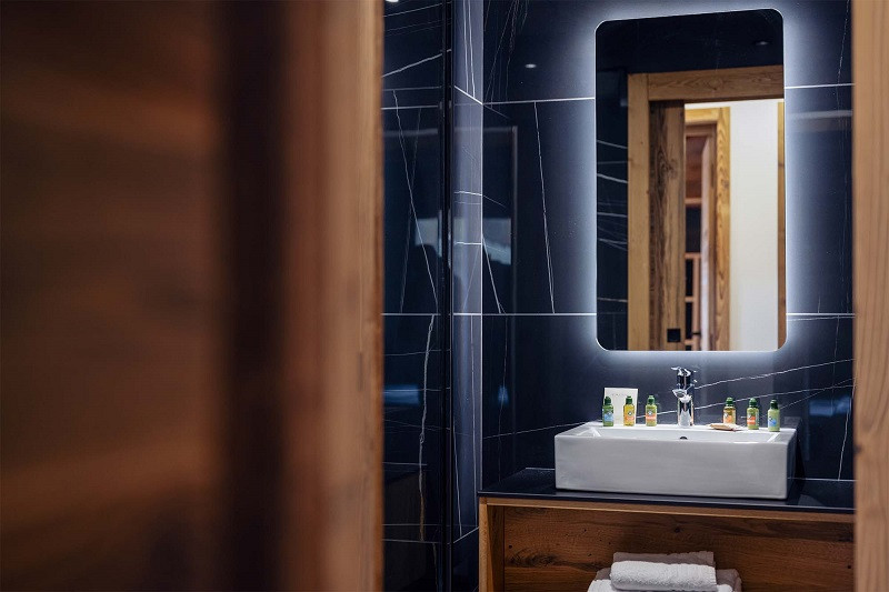 la-rosiere-appartement-5-salle-de-bain-richard-roberts-5-3479978