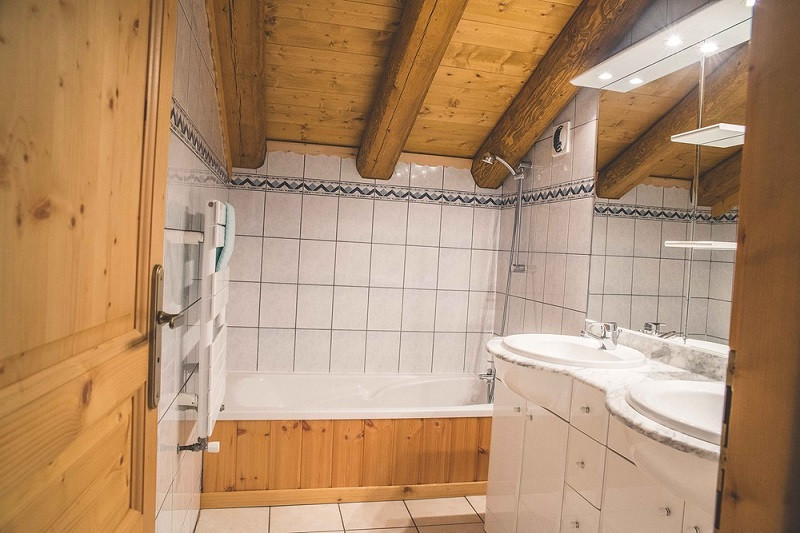 Salle de bain, Appartement MONT3, Chalet Le montana, La Rosière