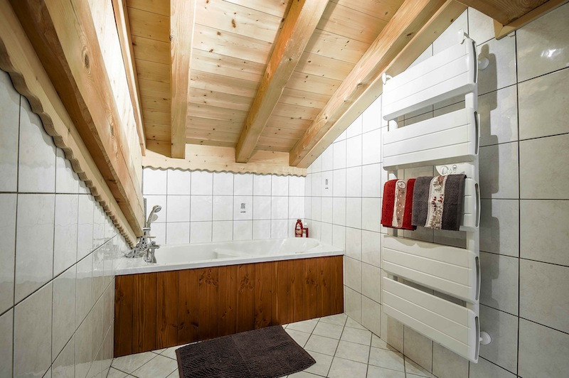 salle-de-bain-3-appartement-charlotte-chalet-l-ourson-la-rosiere-2896457