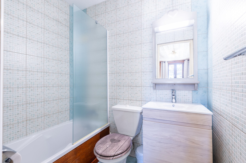 Salle de bain chambre 2, Le Tyrol, La Rosière