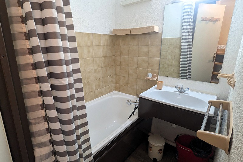 Salle de bain, Appartement BA127, Les Bouquetins A, La Rosière, vue 1