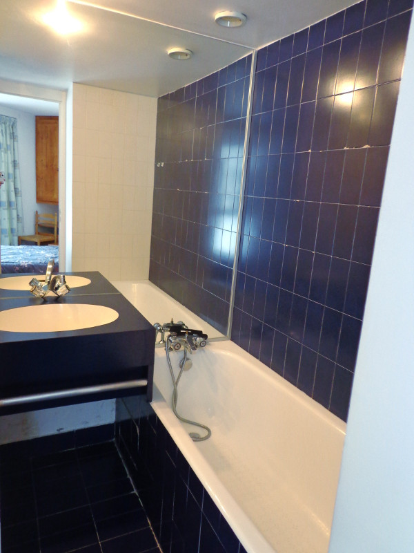 Salle de bain 2, Appartement VL015, Le Valaisan, La Rosière