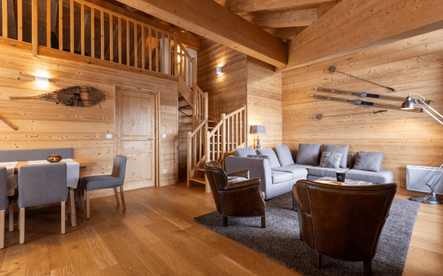 Room 202760-551320 Room 202760-551320