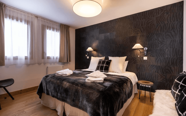 Room 202756-551314 Room 202756-551314