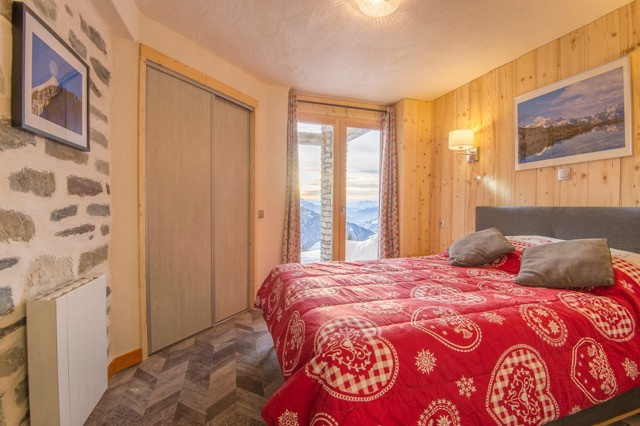 Chambre 4, Appartement CH002G, Chalet Les Charmettes, La Rosière chambre-4-appartement-CH004G-chalet-les-charmettes-la-rosiere