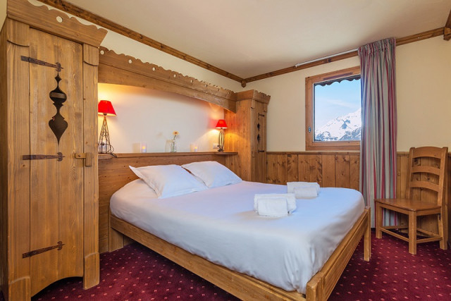Chambre double, Appartement APT6A8, Chalet le Refuge, La Rosière chambre-double-appartement-APT6A8-chalet-le-refuge-la-rosiere