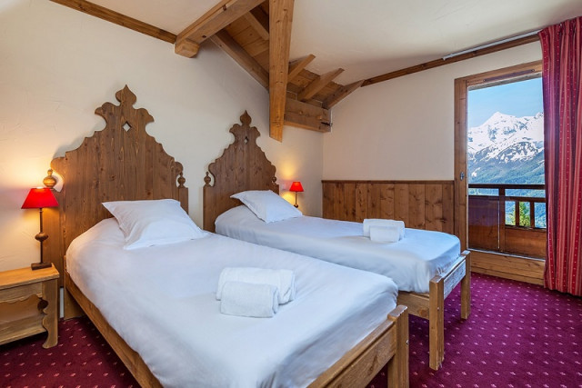 Chambre twin, Appartement APT6A8, Chalet le Refuge, La Rosière chambre-twin-appartement-APT6A8-chalet-le-refuge-la-rosiere