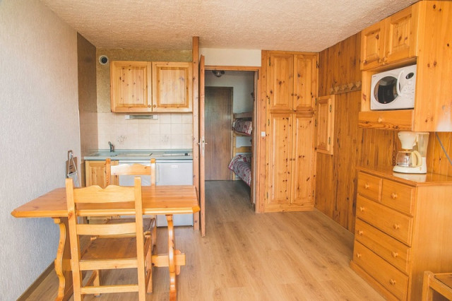 sejour-studio-4-chalet-les-clarines-la-rosiere-vue-2