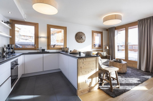 Cuisine et séjour, Appartement Edelweiss RIT003, Chalet Grivola, La Rosière cuisine-et-sejour-appartement-edelweiss-RIT003-chalet-grivola-la-rosiere