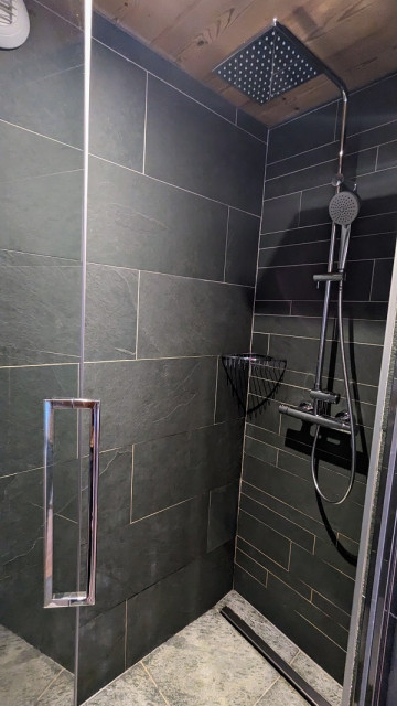 edelweiss-chambre-ouest-doucheweb-3021954 edelweiss-chambre-ouest-doucheweb-3021954