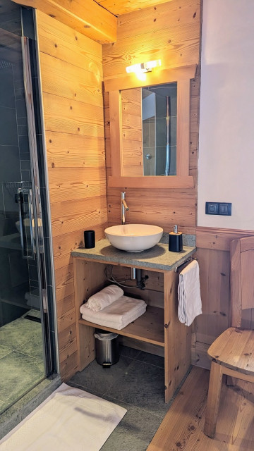 edelweiss-chambre-ouest-sdd1web-3021956 edelweiss-chambre-ouest-sdd1web-3021956