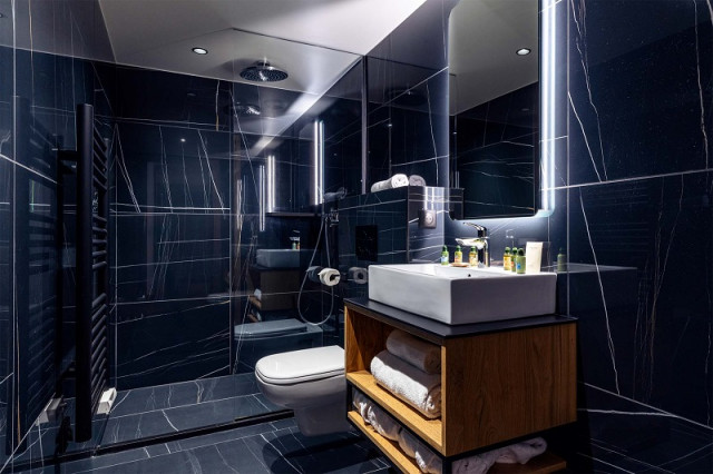 la-rosiere-appartement-2-salle-de-bain-richard-roberts-1-3479930