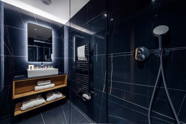 la-rosiere-appartement-2-salle-de-bain-richard-roberts-3479929