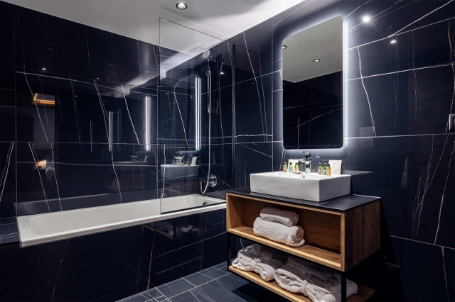 la-rosiere-appartement-4-salle-de-bain-richard-roberts-4-3479959