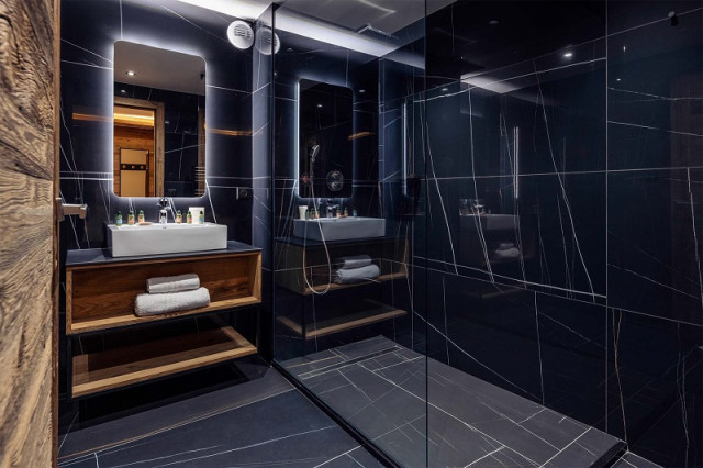 la-rosiere-appartement-6-salle-de-bain-richard-roberts-2-3479992