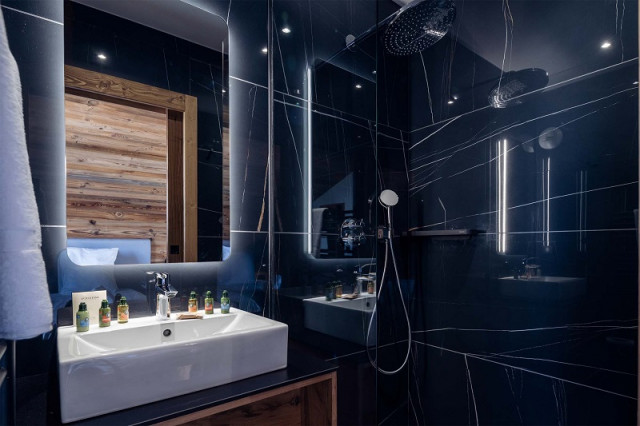 la-rosiere-appartement-6-salle-de-bain-richard-roberts-2-3479995