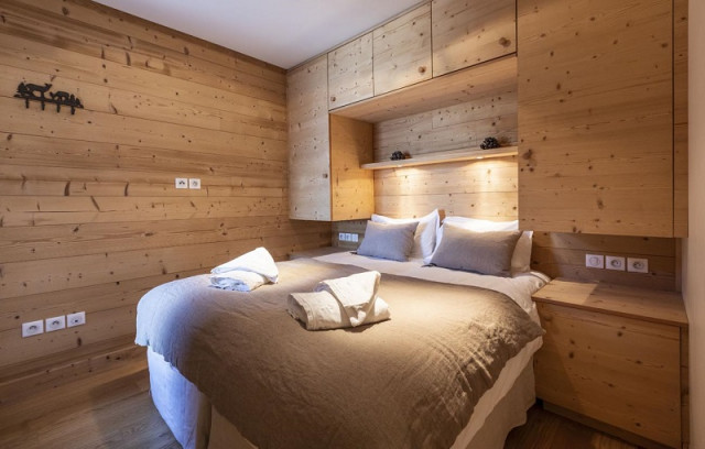 Chambre 2, Appartement Myrtilles RIT007, Chalet Grivola, La Rosière chambre-2-appartement-myrtilles-RIT007-chalet-grivola-la-rosiere