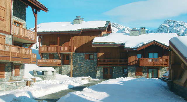 exterieur-de-la-residence-les-cimes-blanches-la-rosiere-vue-4