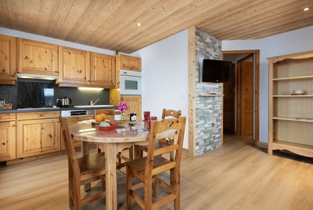 Séjour, Appartement CRYS3, Chalet Le Crystal, La Rosière, vue 2