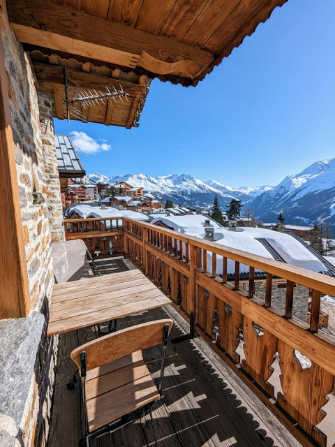 table-balcon-epiceaweb-3021977 table-balcon-epiceaweb-3021977